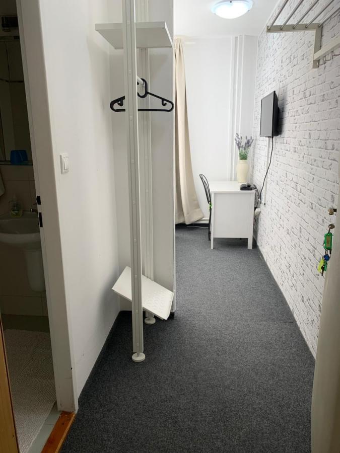 Penzion Holiday Trnava Ngoại thất bức ảnh