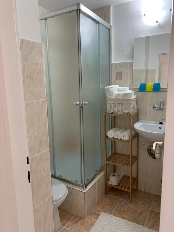 Penzion Holiday Trnava Ngoại thất bức ảnh